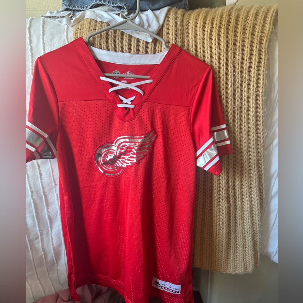 Women’s Red Wings Official Jersey